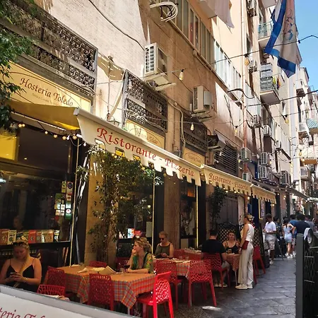 10elode House * Naples